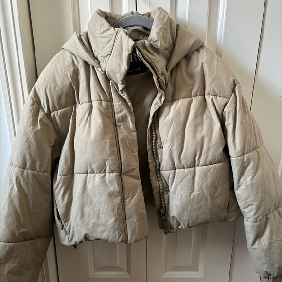 Zara Jackets & Blazers - Zara Women's Beige Hooded Puffer Jacket